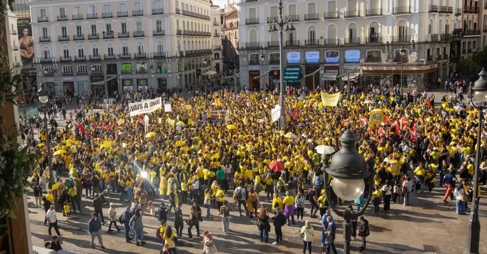 Les enseignants de Valence (État espagnol) votent la poursuite de la grève illimitée